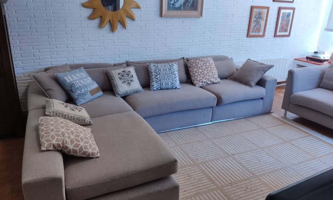 Cabo de las Huertas House | Small house with garden near the beach