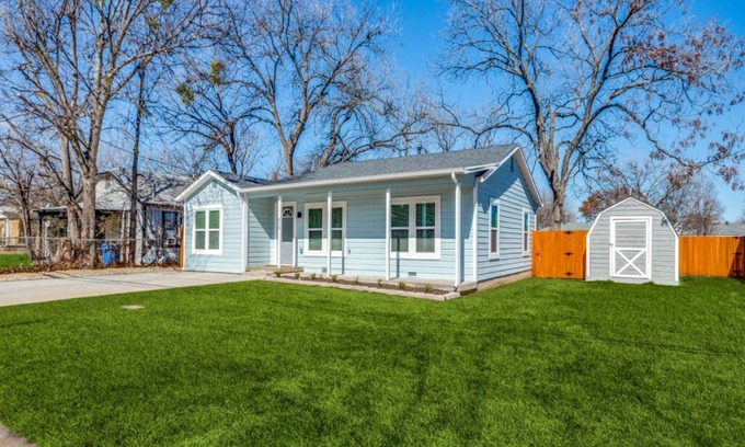 Granbury House | Small Town Elegance.