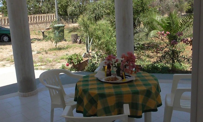 Matino House | Small villa with enclosed garden in Parabita