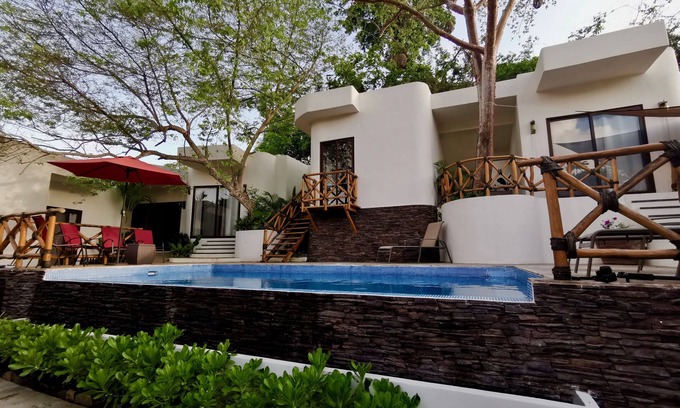 San Francisco Villa | Small Villa with 6 rooms in San Pancho town 16 persons
