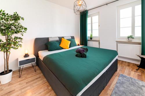 Barmen Apartment | Smart Home - Wuppertal - Perfect for 6 Guests - Central - Netflix - Schwebebahn - Free Parking Zone