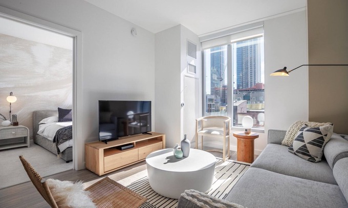 South Beach Apartment | Smart Rincon Hill 1BR w/Gym, Rooftop Solarium, nr. SVB, by Blueground