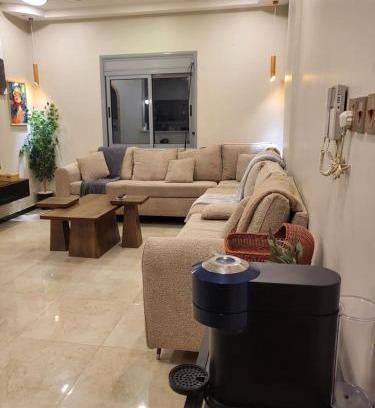 Al Faisaliyah Apartment | Smart Stay 2
