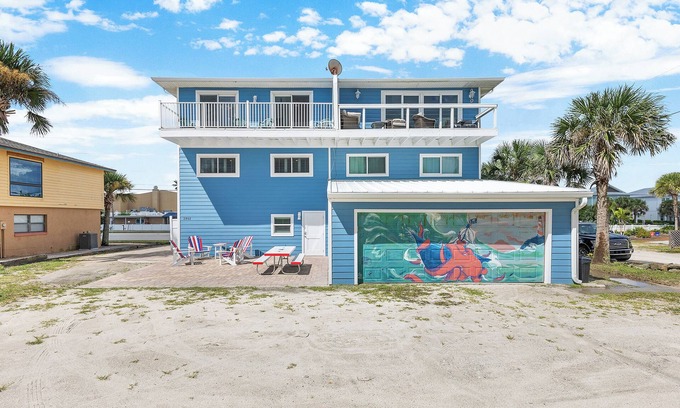 New Smyrna Beach House | Smyrna Son – Multi-Level Beach Getaway | Balcony, Patio + 2 Living Areas 🌴