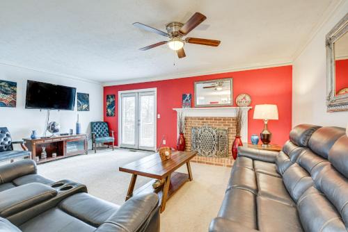 Smyrna House | Smyrna Vacation Rental about 2 Mi to The Battery!