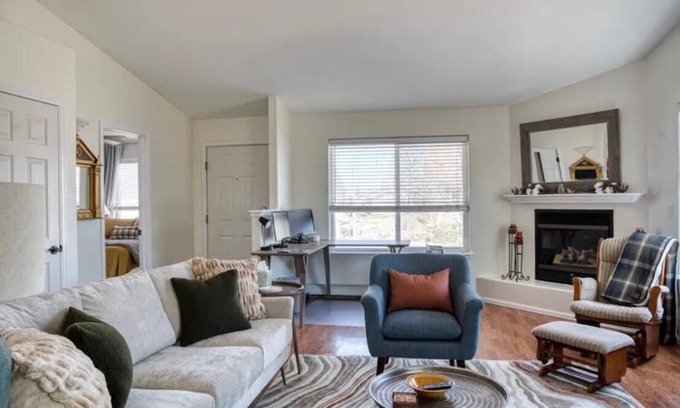 Montrose House | Sneffels House in Montrose, CO