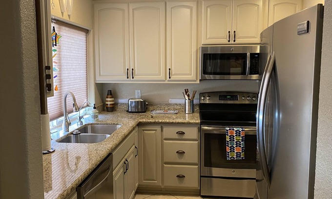 Fortuna Foothills House | Snowbird / Corporate Townhome w/Hot Tub, Pool and Golf