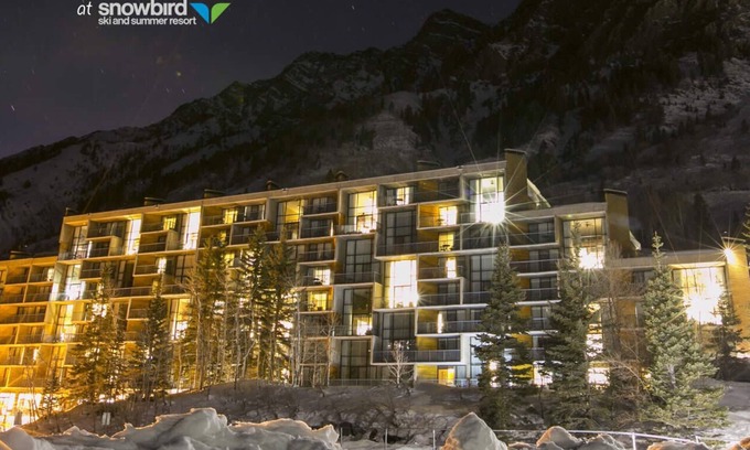 Salt Lake Mountain Resorts Apartment | Snowbird ski resort at the Iron Blosam Lodge