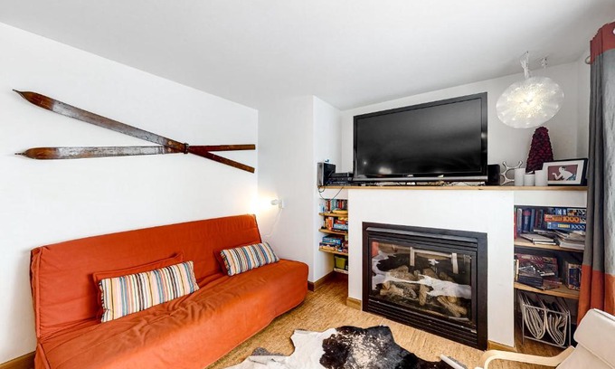 Fraser Hotel | Snowcap Pines