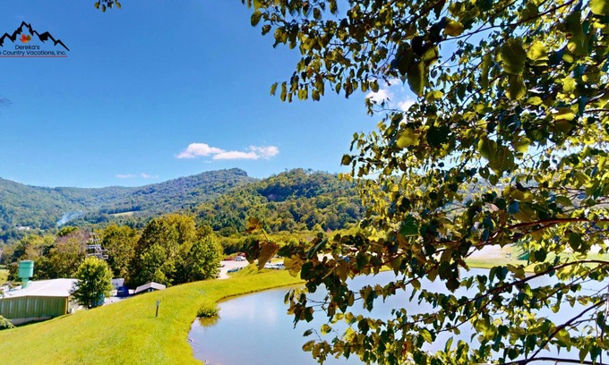 Sugar Mountain House | Snowlake B09 is the perfect choice for family gatherings, group ski trips, or a