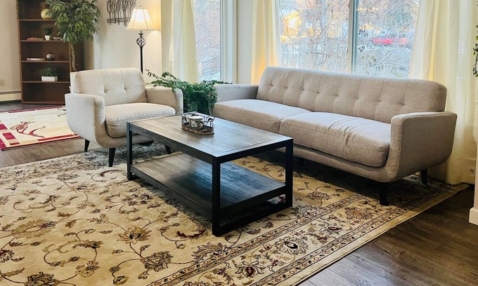 Scenic Foothills House | Snug as a Bug Home for 8