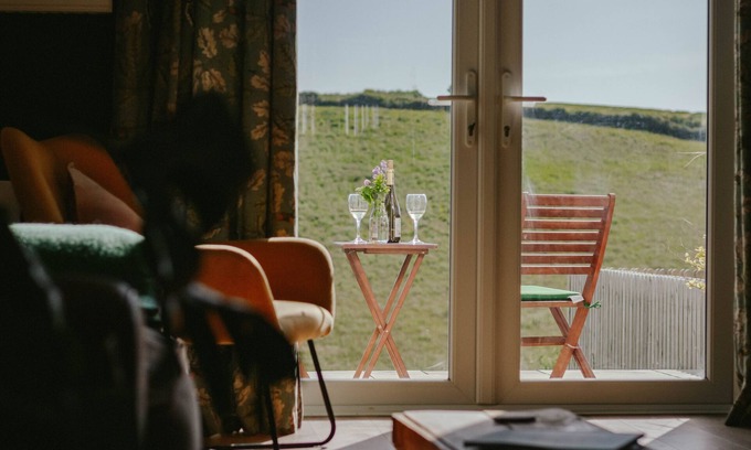 Newquay House | Soak in amazing views @ EbbandFlow
