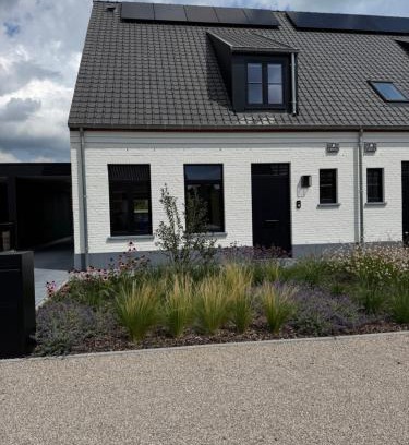 Uitbergen House | Sœur