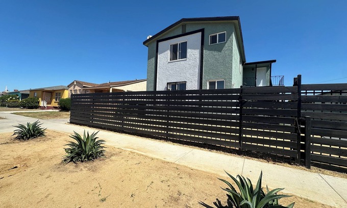 Los Angeles Apartment | SOFI- KIA FORUM 2-bedroom HOME Los Angeles