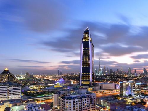 Bur Dubai Hotel | Sofitel Dubai The Obelisk