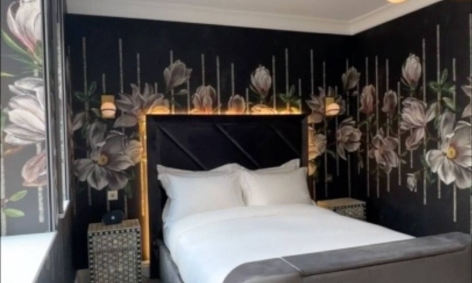 Soho Apartment | Soho Charm: Your London Adventure