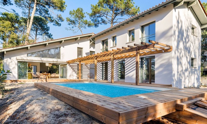 Les Estagnots House | SOLÉA - CONTEMPORARY VILLA WITH POOL WITHIN WALKING DISTANCE TO THE BEACH