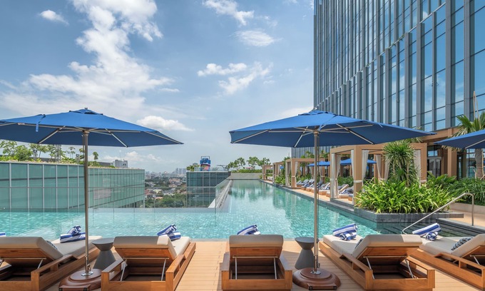 Bagong Pag-asa Hotel | Solaire Resort North
