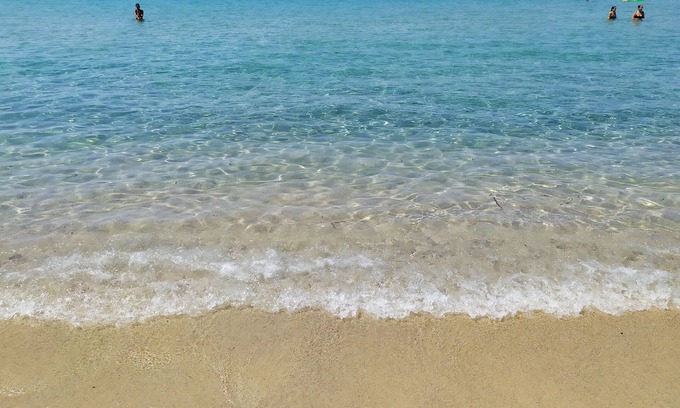 Solanas Villa | SOLANAS: Cozy BEACH FRONT