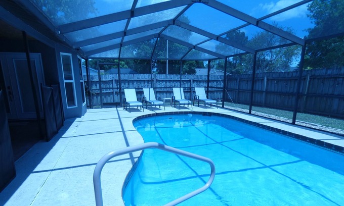 Riverview House | Solar heated pool. Fenced yard. Most dog breeds allowed with pet fee.