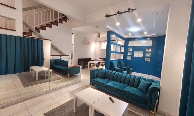 Downtown George Town House | Solok Burma Vacation Home @ Gurney Penang