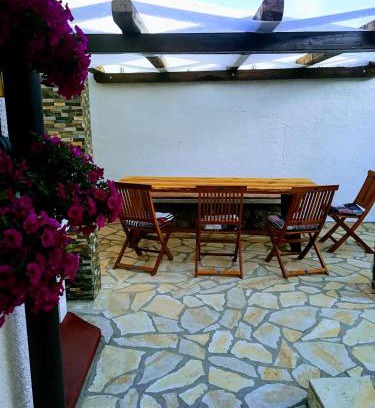 Karlobag Apartment | Solovi Dvori