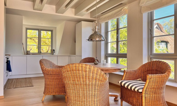 Brodersby Apartment | Sommerby Sky - close to the beach, shower, desk, DG, garden, e-charging station