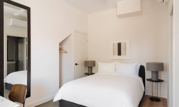 Buena Vista Apartment | Sonder The Verse | Studio Apartment