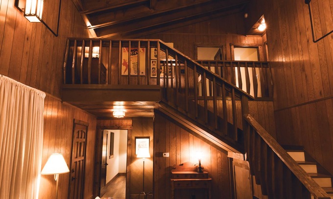 Lebanon House | Songwriter’s Country Retreat