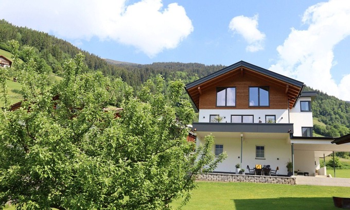 Bramberg am Wildkogel Apartment | Sonnau vacation apartment near Wildkogelarena