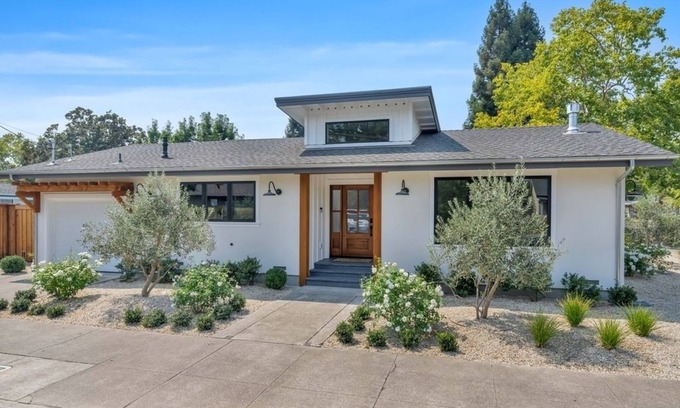 Sonoma House | Sonoma Soleil *30+ Day Rental*