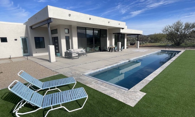 Tortolita House | Sonoran Sanctuary with Amazing Hot Tub!