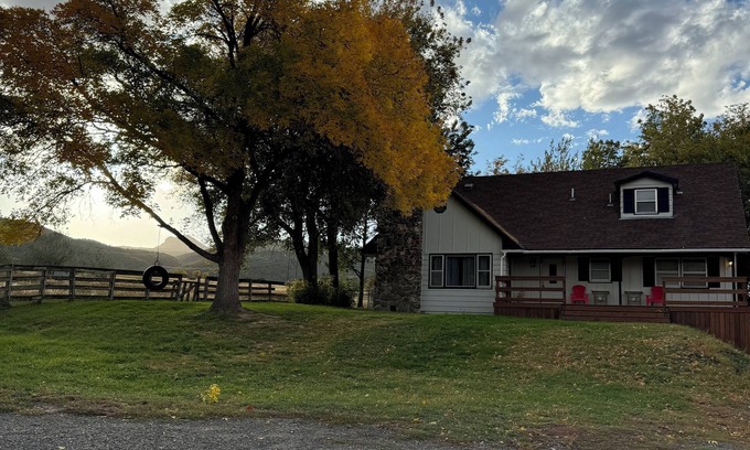 Mesa Other | Soothing farmhouse with horse paddock on the Grand Mesa, largest flattop mt.