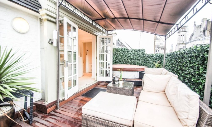 Soho House | Sophia's Love 8 rooms Piccadilly Circus St James TownHouse