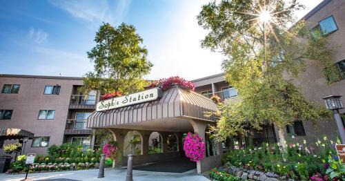 College Hotel | Sophie Station Suites