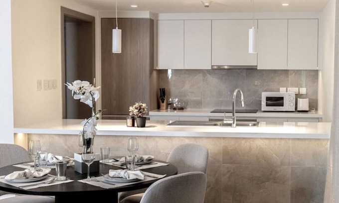 The Greens Apartment | Sophisticated & Classy - 1Bhk - The Greens