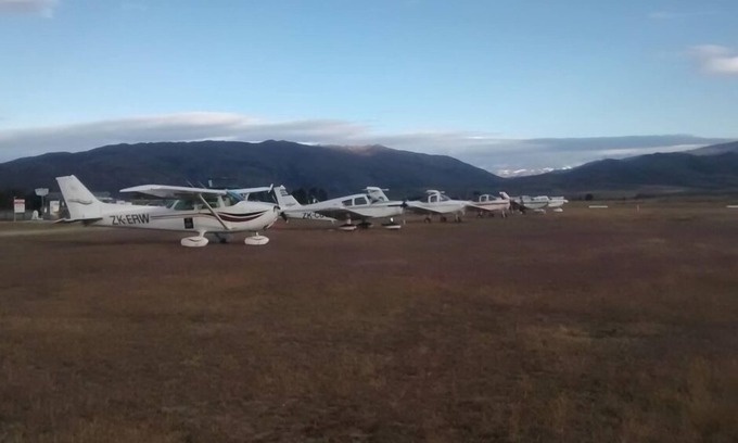 Alexandra Cottage | Sopworth Stunning Airport cottage