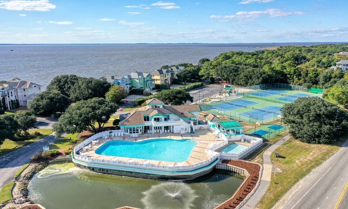 Monteray Shores House | Soundside home in Corolla w/pool, hot tub, & plenty of community amenities!