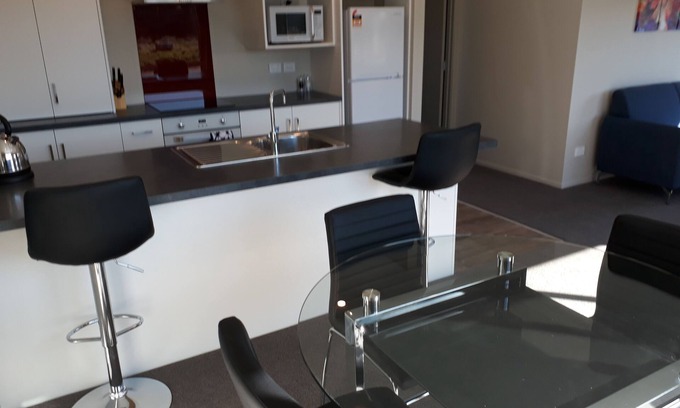 Invercargill House | South City Accommodation Unit 2