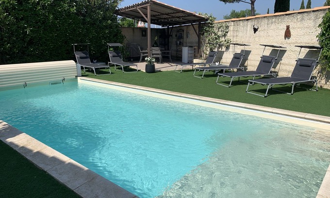 Chateaurenard Villa | South-facing air-conditioned house in the heart of Provence