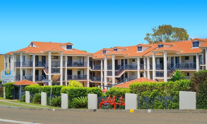 Port Macquarie Apartment | South Pacific 202 - Modern 2 bedroom unit across from Flynn's beach