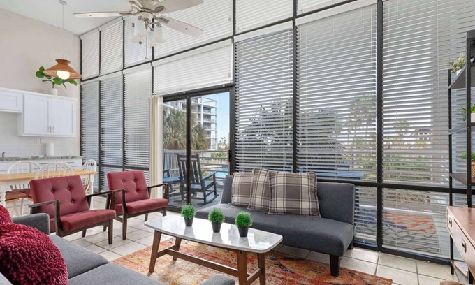 South Padre Island Condo | South Padre Resort Rentals - Sunchase IV #212
