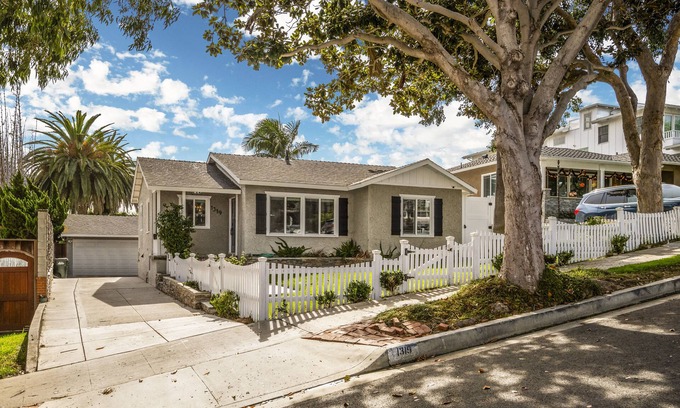 South Redondo House | South Redondo Beach Home with amazing heated pool!