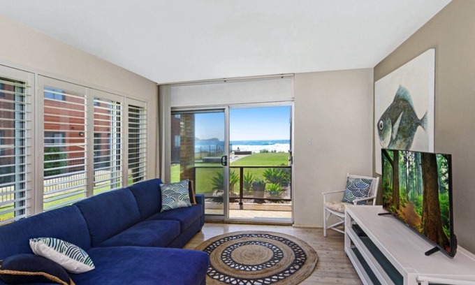 Avoca Beach Apartment | South Strand 2 - Beachfront