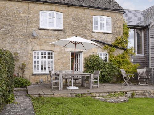 Chipping Norton House | South View Cottage