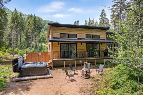 Mauricie Ski Chalet | Spa Nature & Riverside Escape - Ecureuil Gris