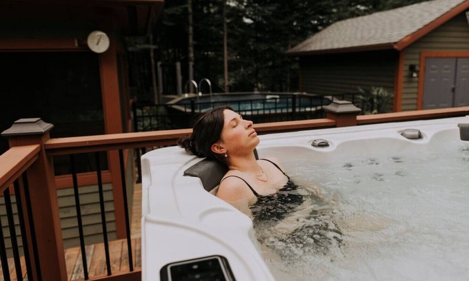 Saint-Faustin-Lac-Carre House | Spa Pool Kid Gym Bike/AquaPark Firepit