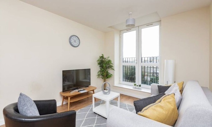 Maidstone Apartment | Spacious 1 bedroom apartment in Maidstone near town centre