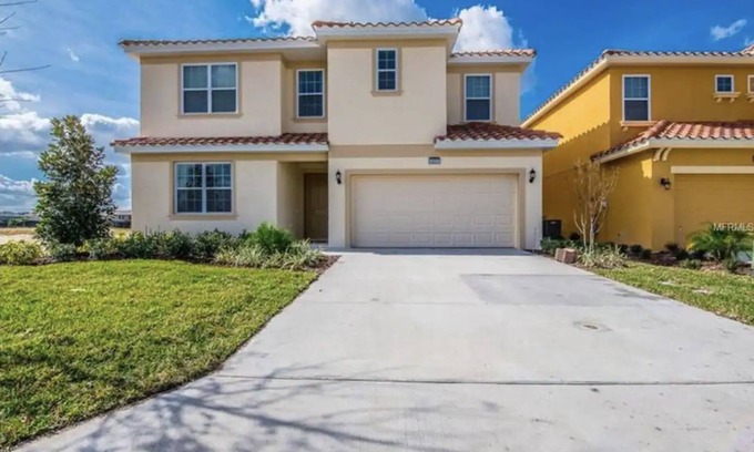 Sunridge Woods House | ⭐Spacious 10-BR Family Retreat Near Disney, Solterra Resort - Pool Spa, Game
