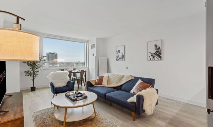 Atlantic City Apartment | Spacious 1BR 2BA | Sleeps 6 | CozySuites